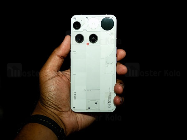 Nothing Phone 3 and headphone 1