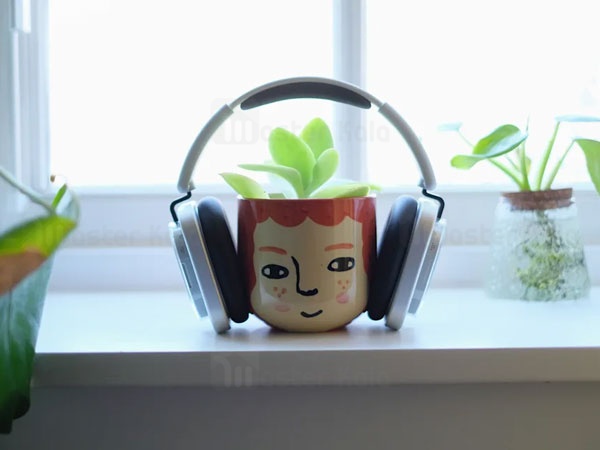 Nothing Phone 3 and headphone 1