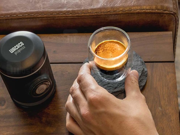 Portable espresso machine