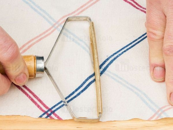 Lint Remover