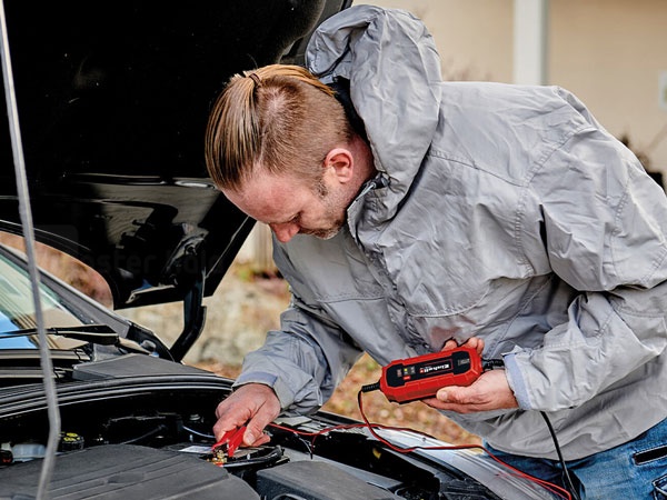 car jump starter