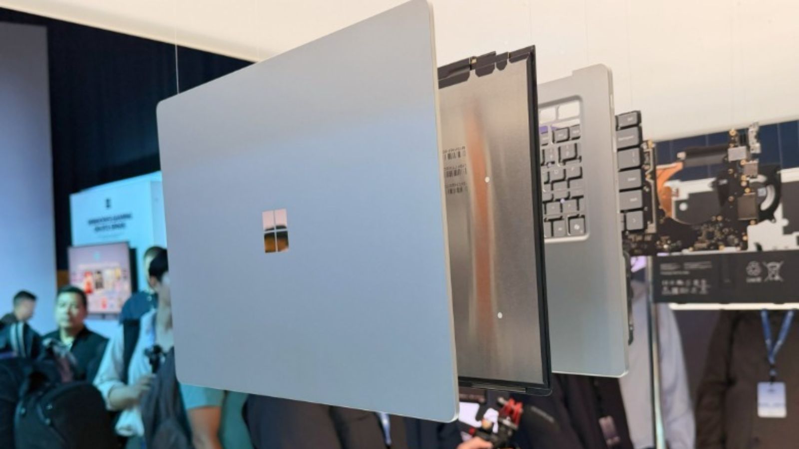 surface laptop ultra 2026