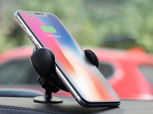 پایه نگهدارنده و شارژر وایرلس Momax CM8