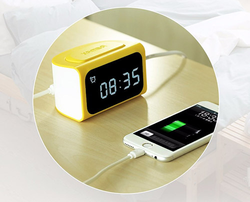 ساعت رومیزی و هاب 4 پورت ریمکس Remax RMC-05