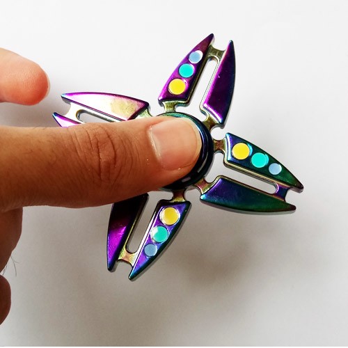 اسپینر فلزی طرح ستاره رنگین کمانی Fidget Spinner Star Rainbow