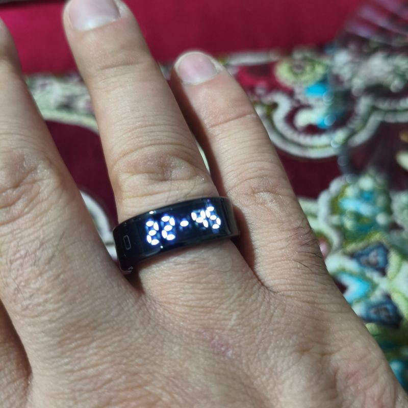 حلقه هوشمند بیوا Biva Ring-02 LED Smart Ring دارای صفحه نمایش