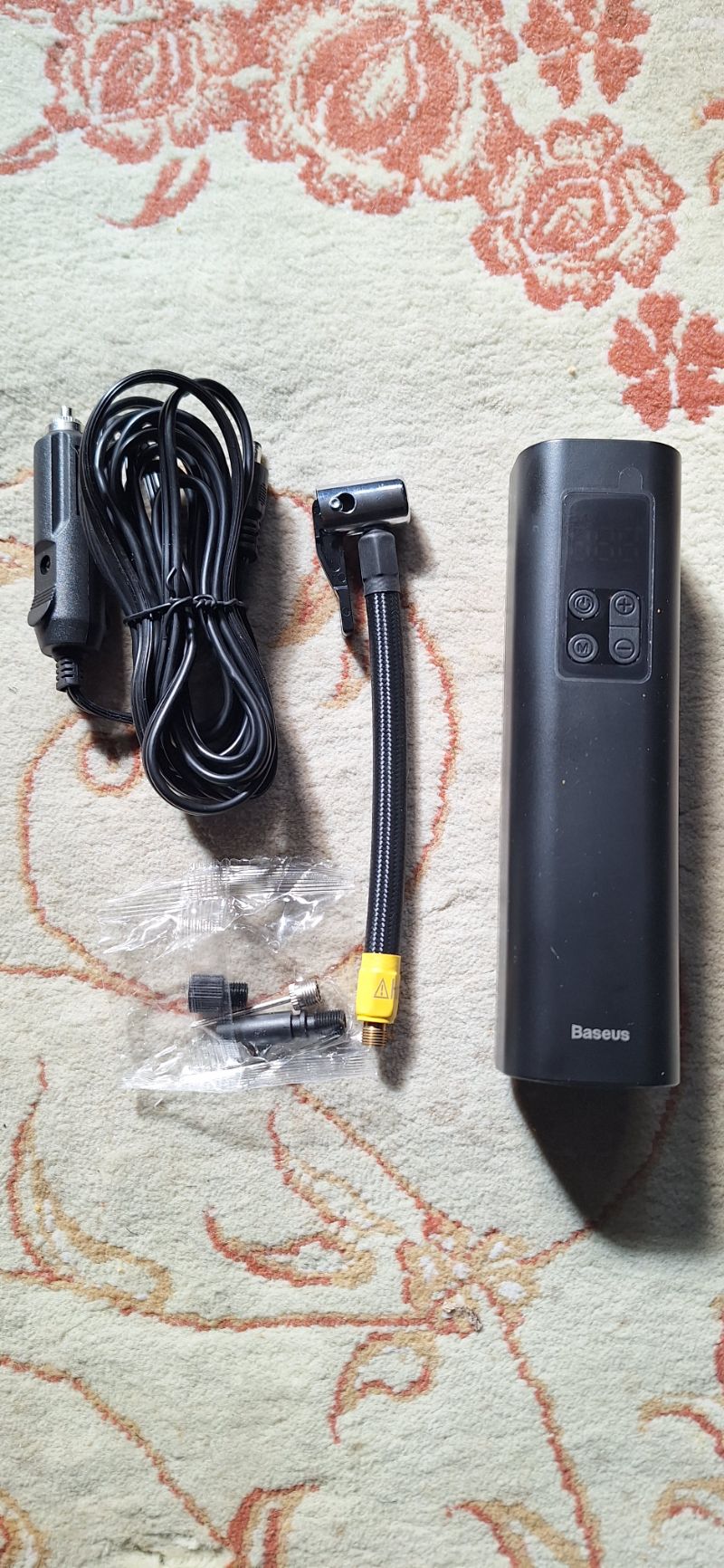 کمپرسور باد بیسوس Baseus Super Mini Inflator Pump CRCQ000001 دارای چراغ LED