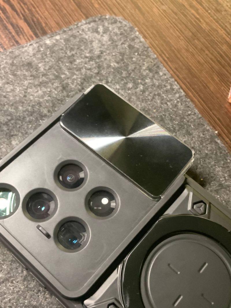 قاب ضد ضربه مگنتی OnePlus 12 Magnetic Support Case دارای محافظ دوربین