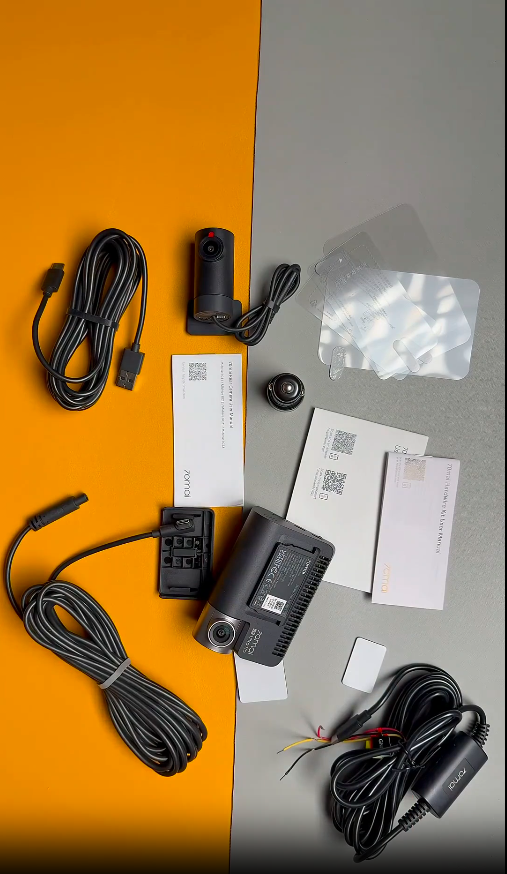 دوربین خودرو شیائومی Xiaomi 70mai T800 با دوربین داخل خودرو و همراه دوربین عقب
